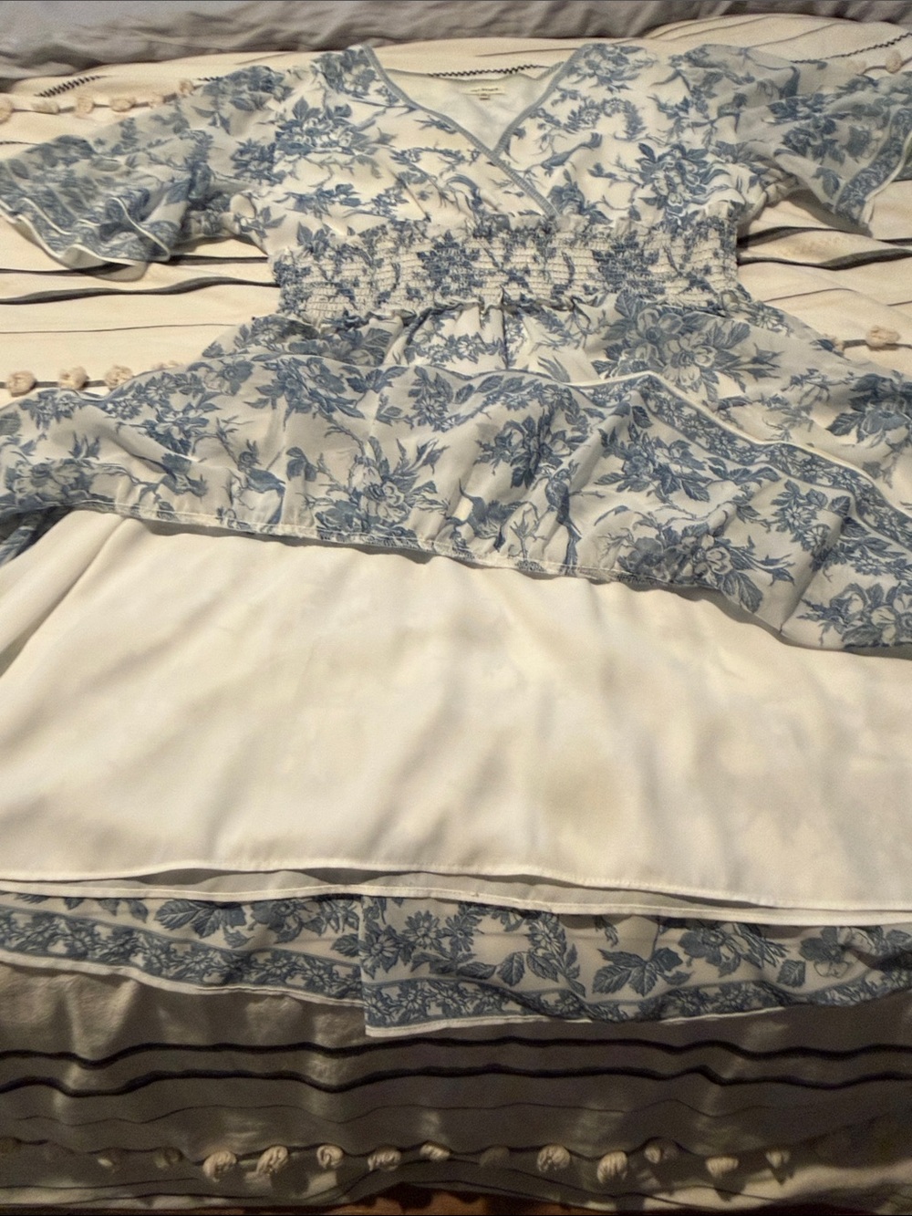 Max Studio Cream Mini Dress with Blue Floral Print XL - Picture 4 of 5